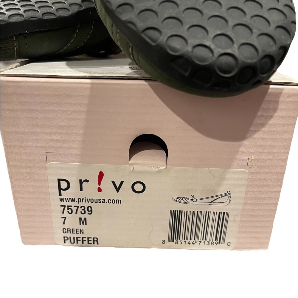 PRIVO by CLARKS Breast Cancer Awareness Shoes - Picture 9 of 9